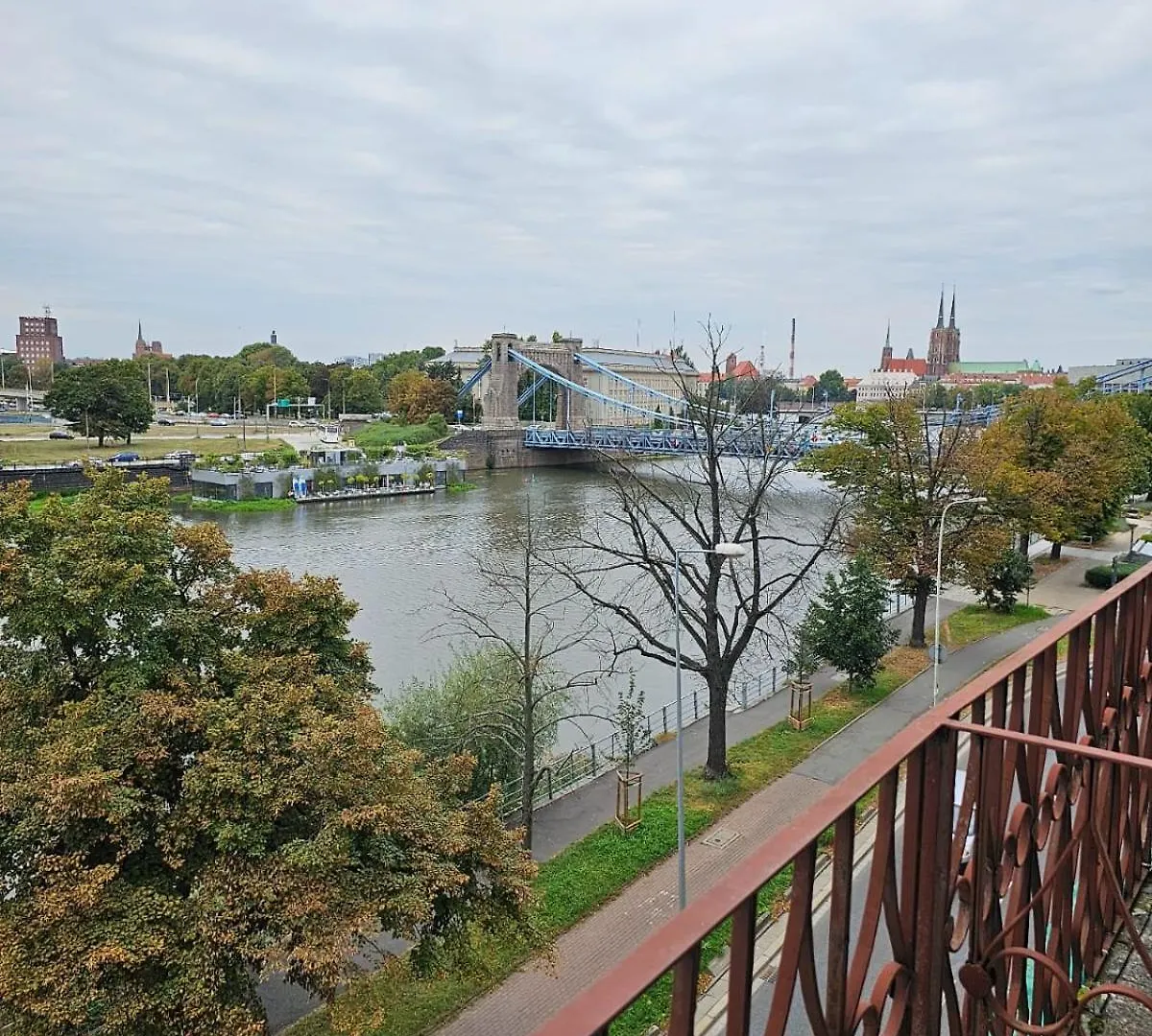 11Wygodny Pokoj Z Pieknym Widokiem Na Odre Wroclaw